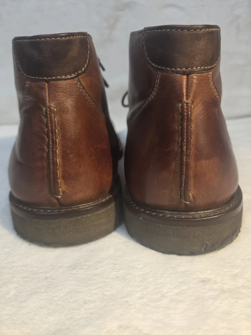 Johnston & Murphy Men's Brown Leather Chukka Boots